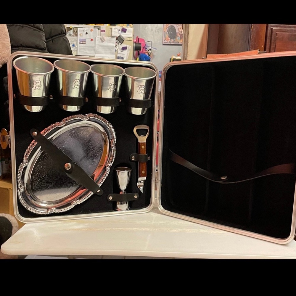 Vintage Collins Bros portable travel bar set